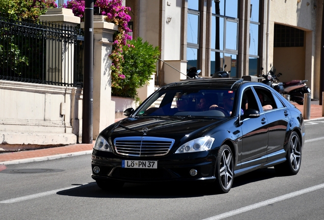 Mercedes-Benz S 63 AMG W221