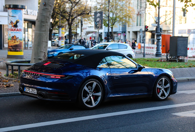 Porsche 992 Carrera 4S Cabriolet