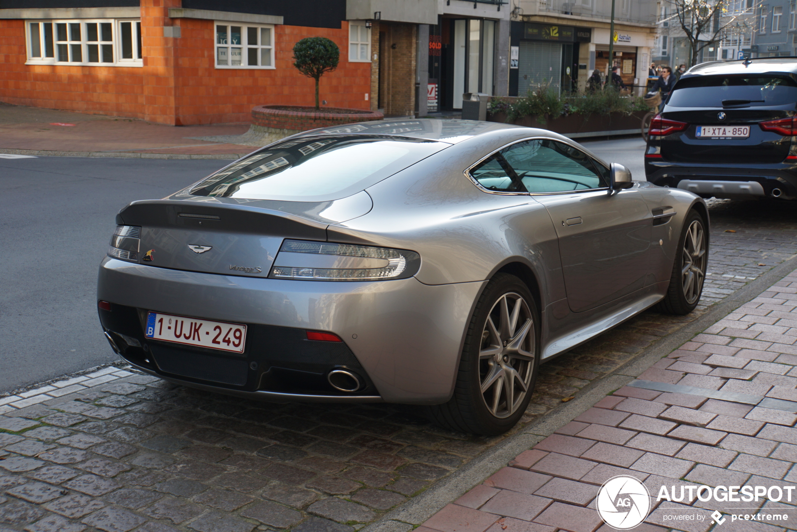 Aston Martin V8 Vantage S