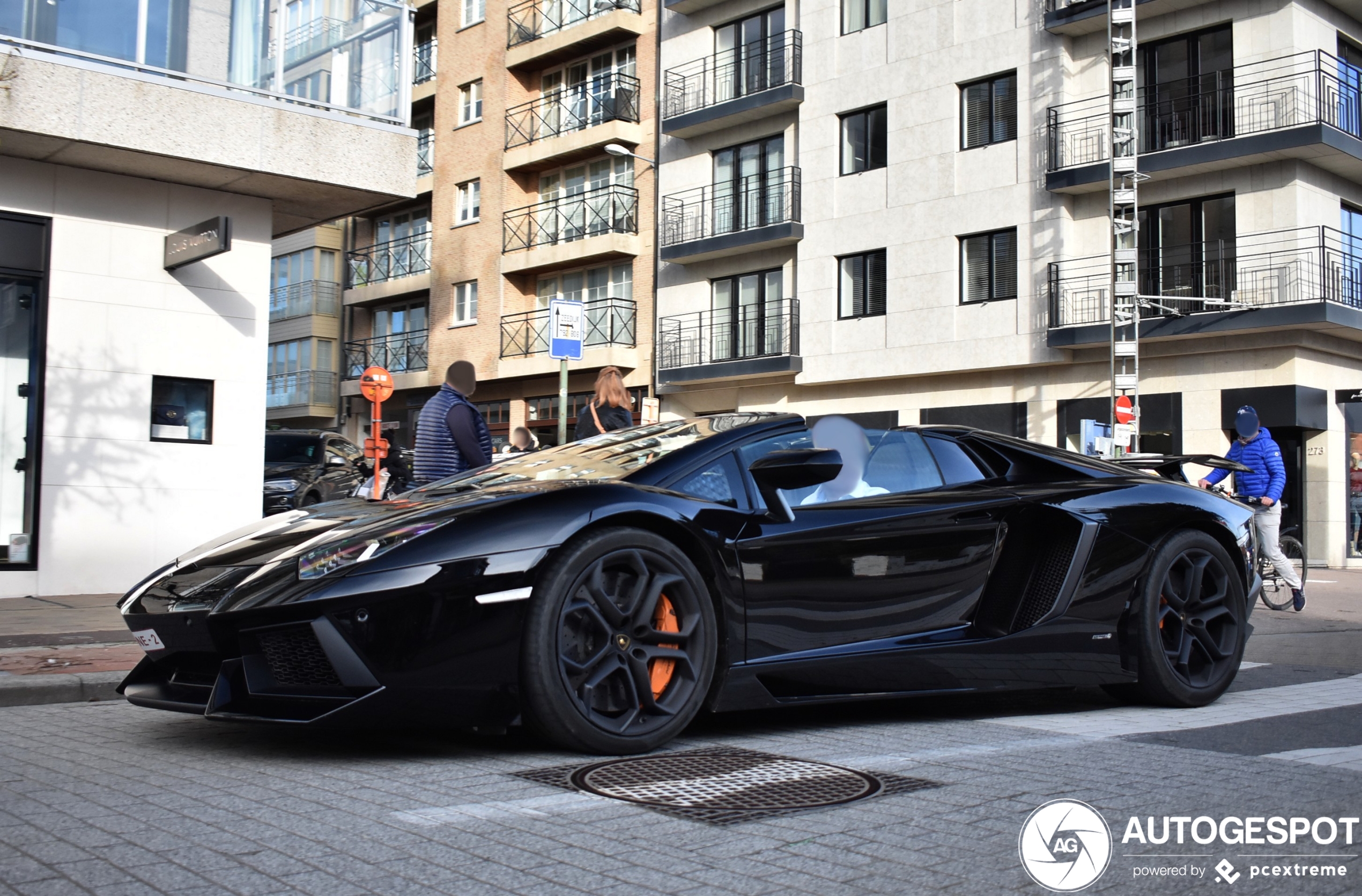 Lamborghini Aventador LP700-4 Roadster