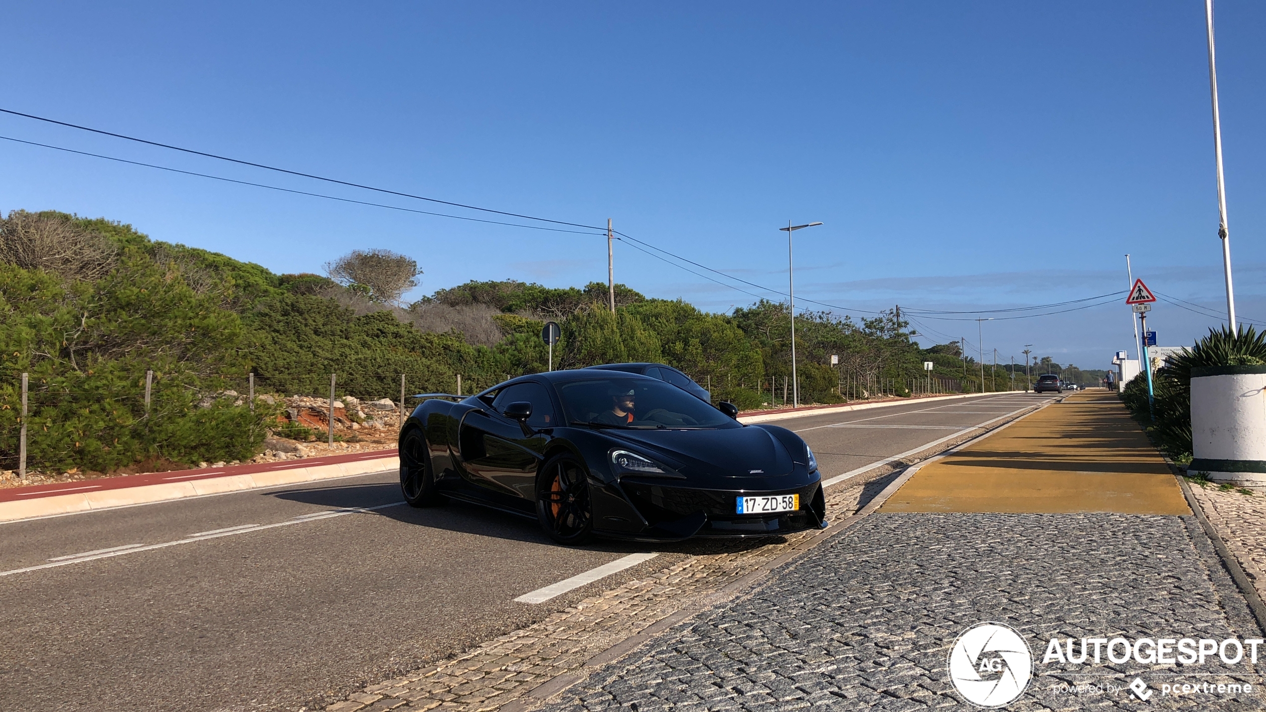 McLaren 570S