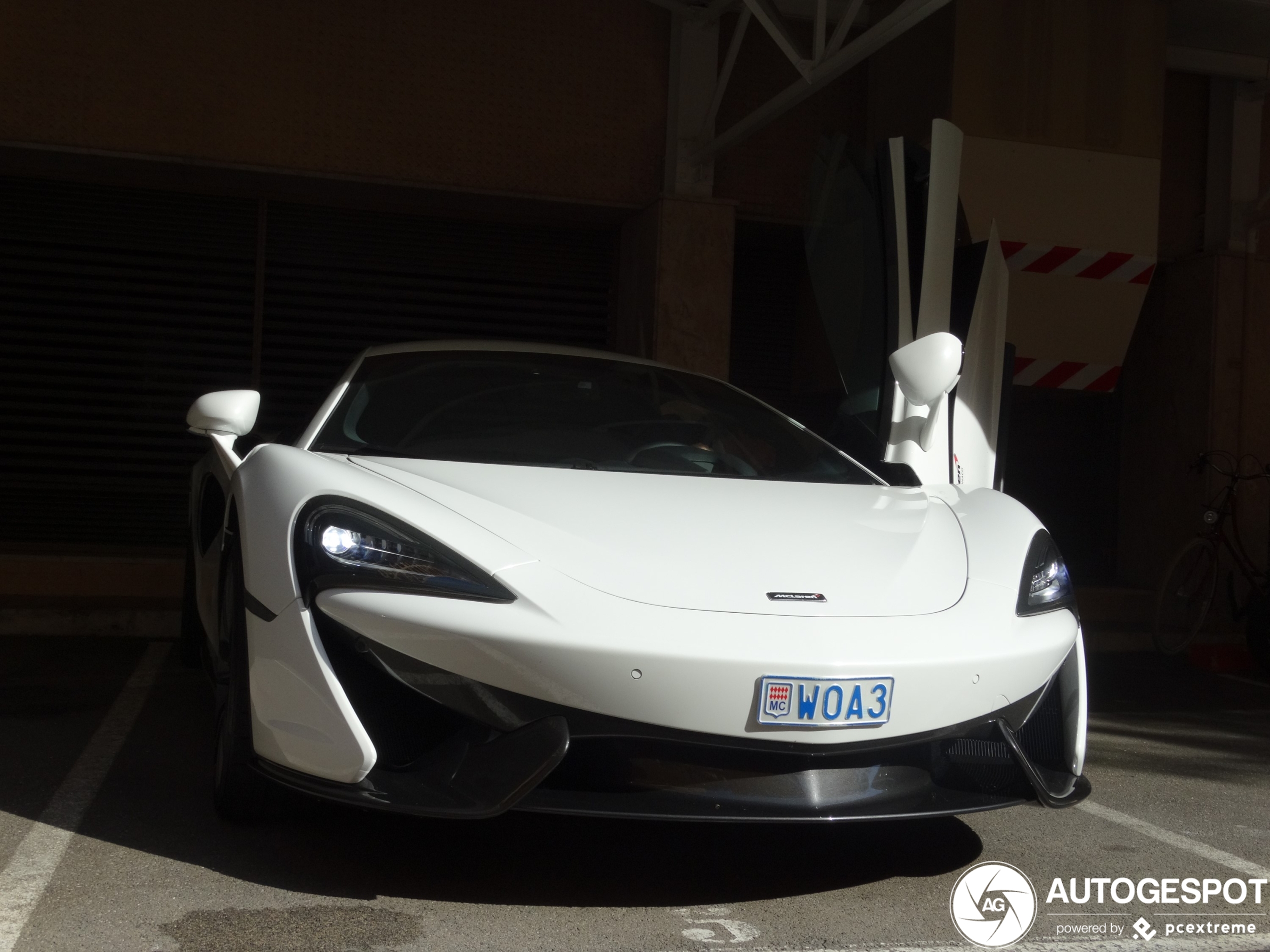 McLaren 570S