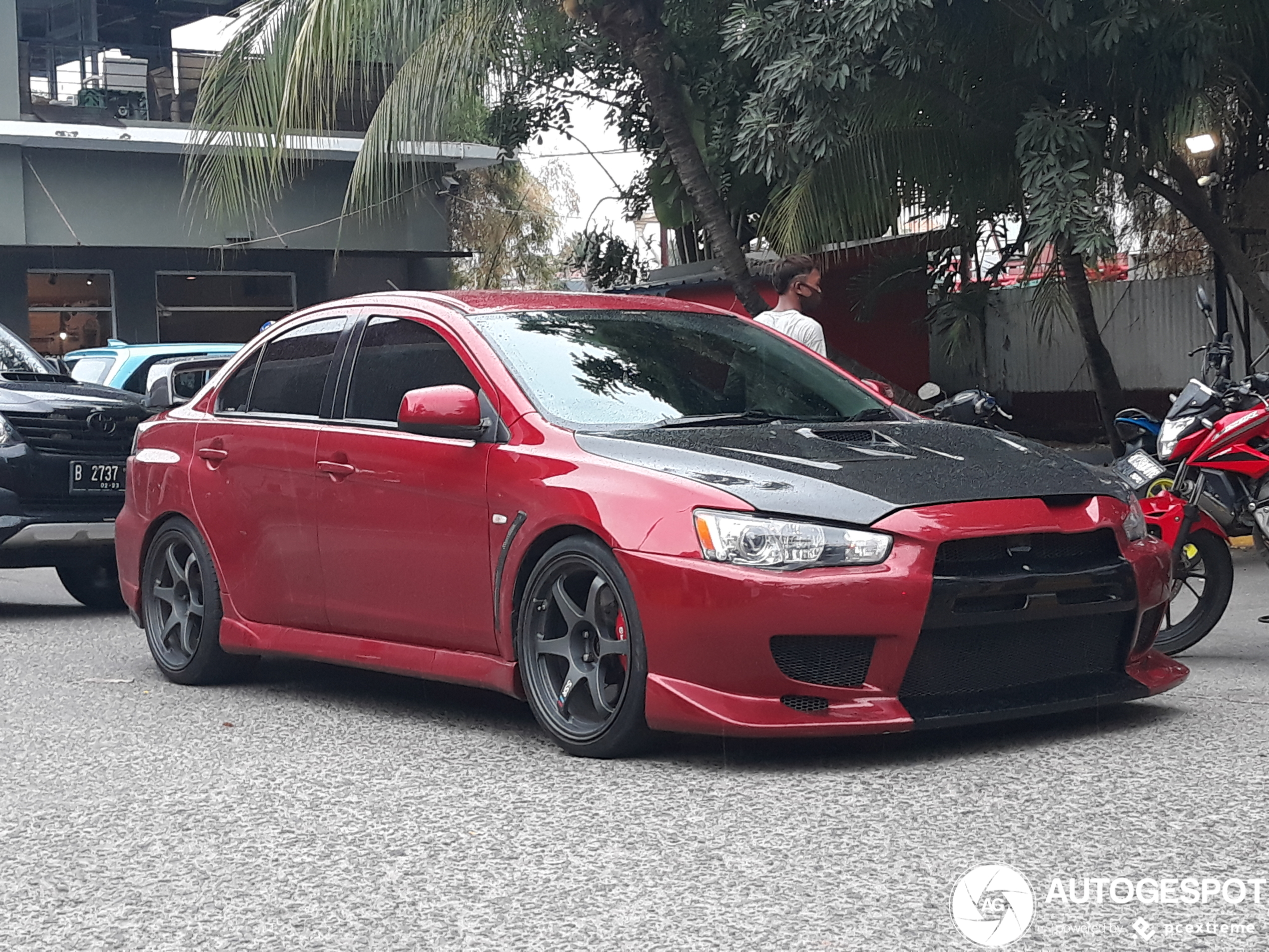 Mitsubishi Lancer Evolution X FQ-330