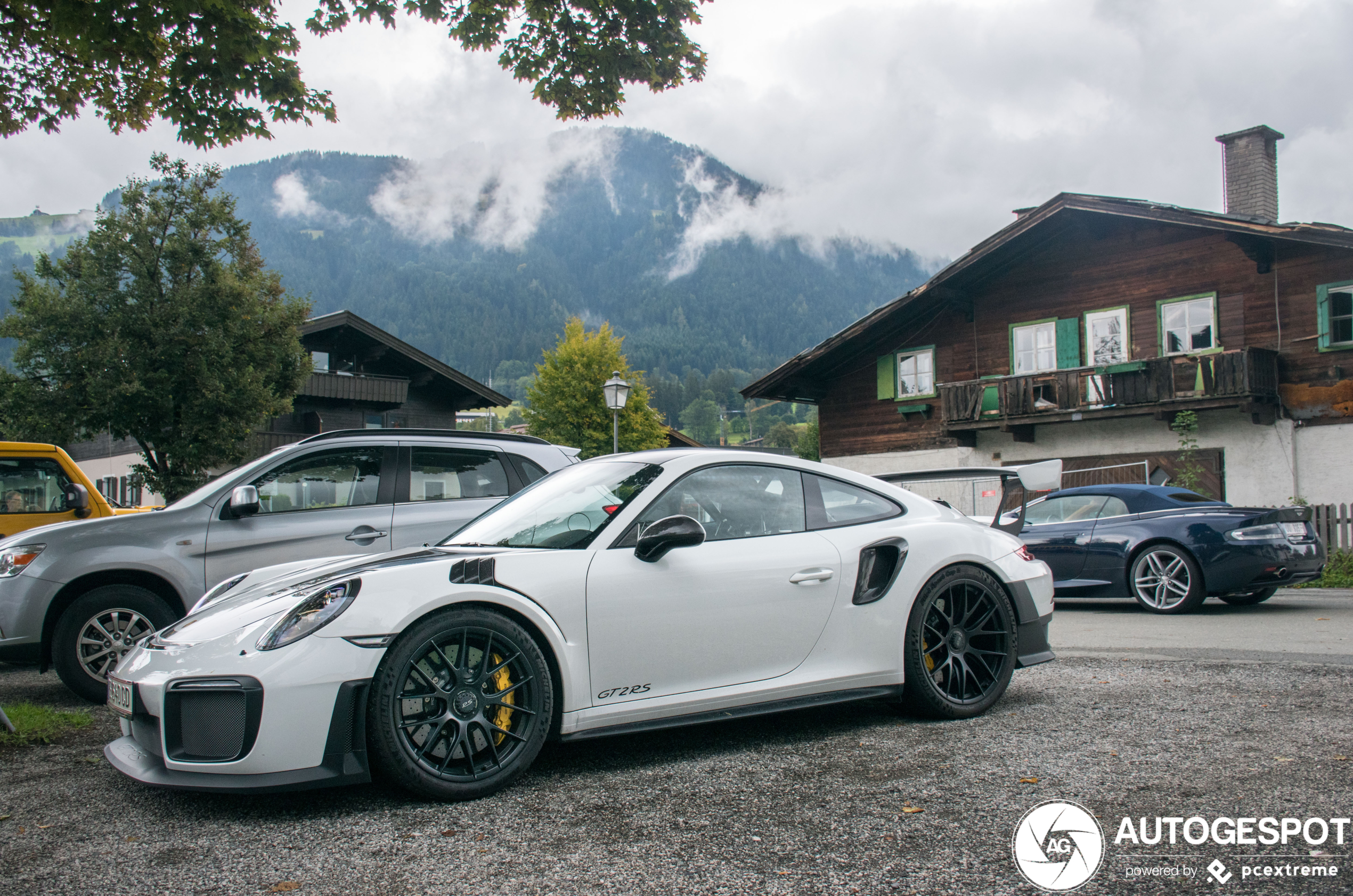 Porsche 991 GT2 RS Weissach Package