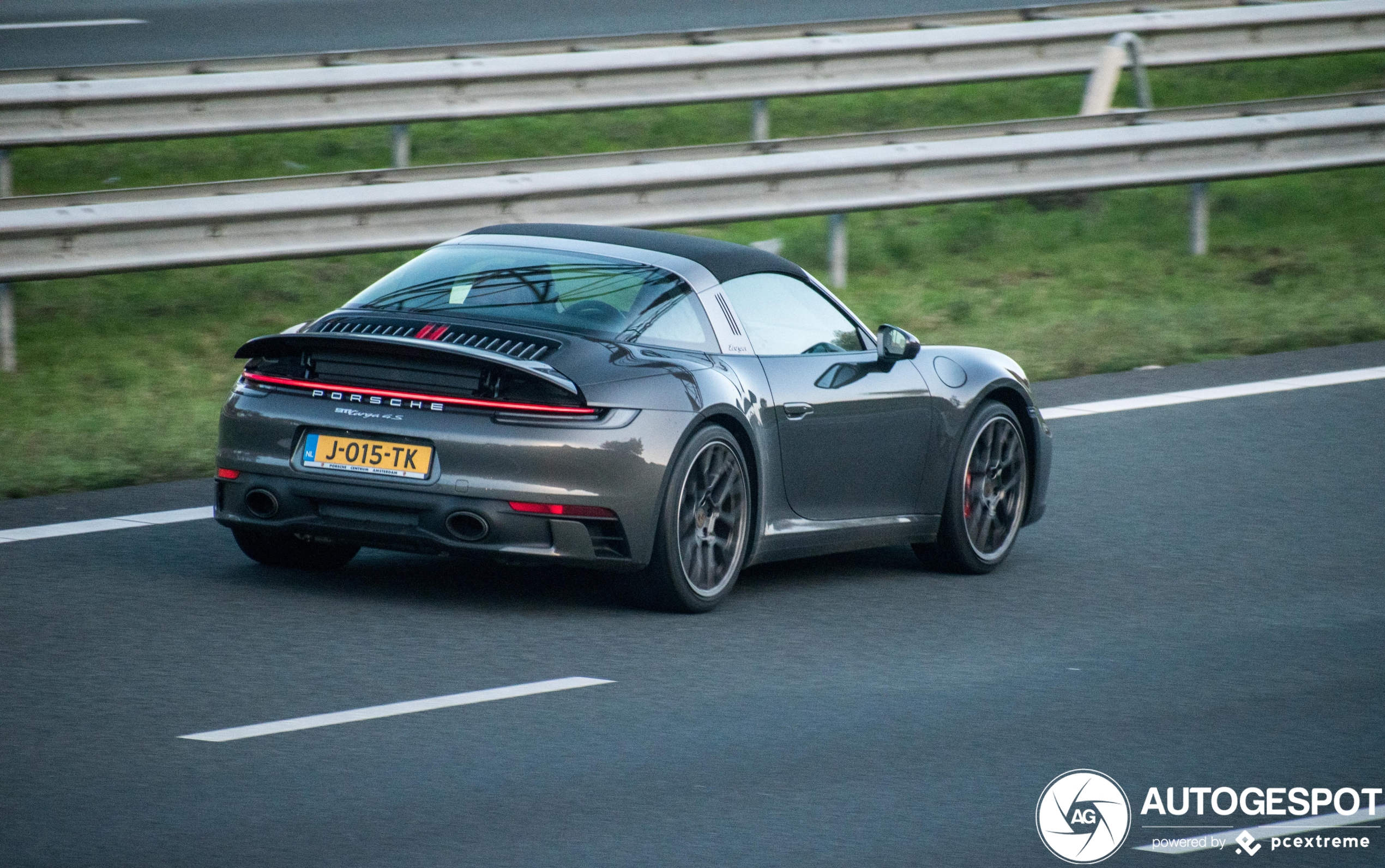 Porsche 992 Targa 4S