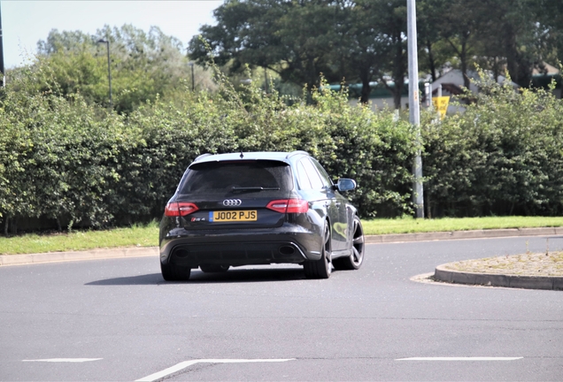 Audi RS4 Avant B8