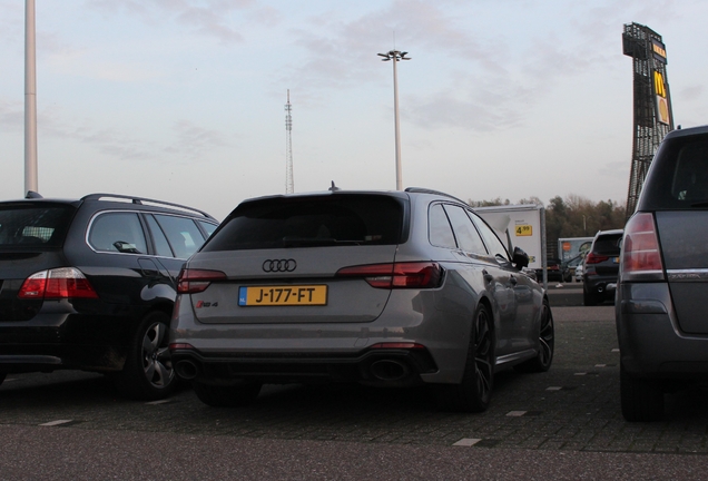 Audi RS4 Avant B9