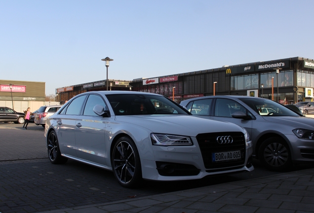 Audi S8 D4 Plus 2016