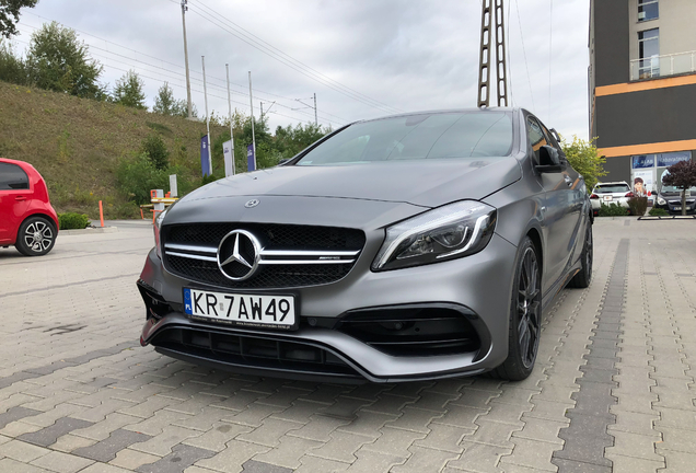 Mercedes-AMG A 45 W176 2015