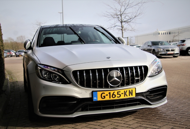 Mercedes-AMG C 63 S W205