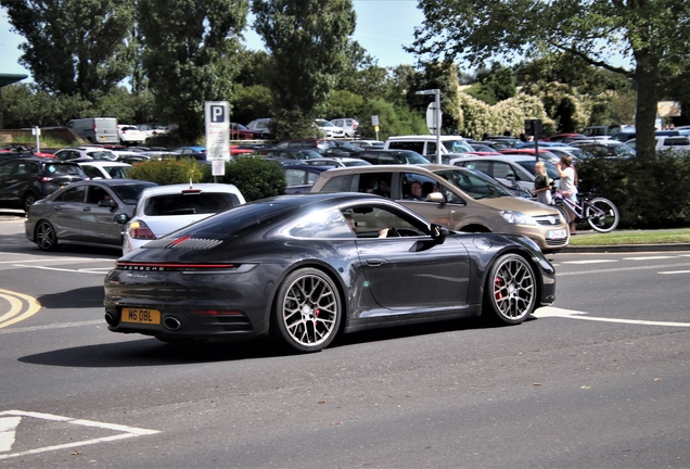 Porsche 992 Carrera S