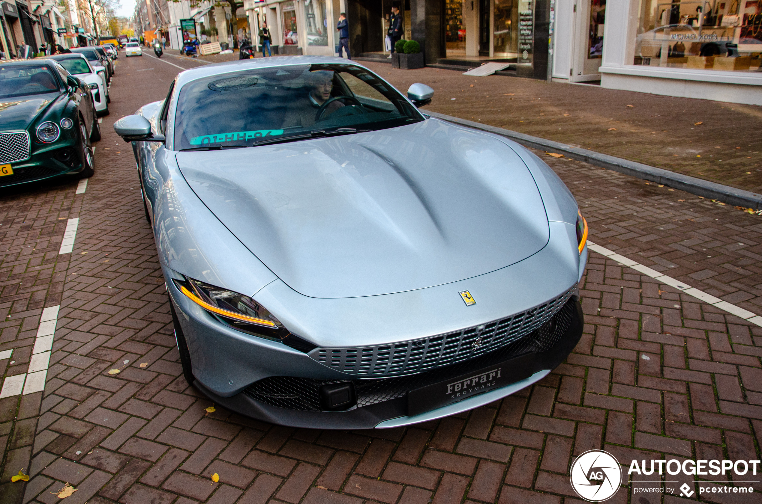 Eerste Ferrari Roma van Nederland gespot