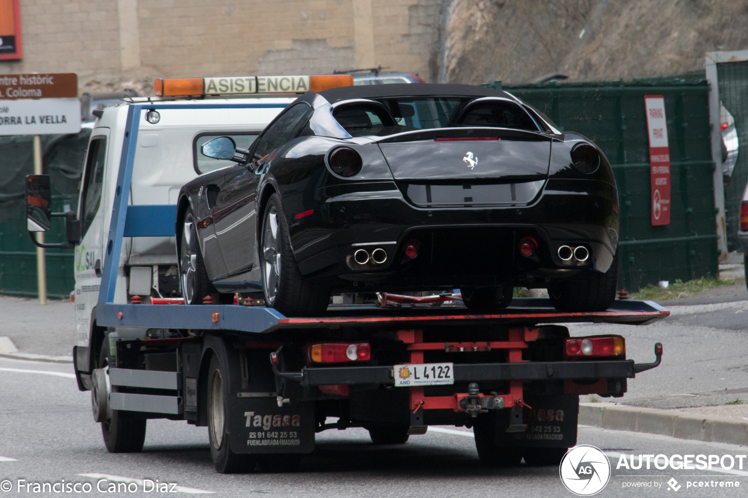 Ferrari SA Aperta laat zich rijden