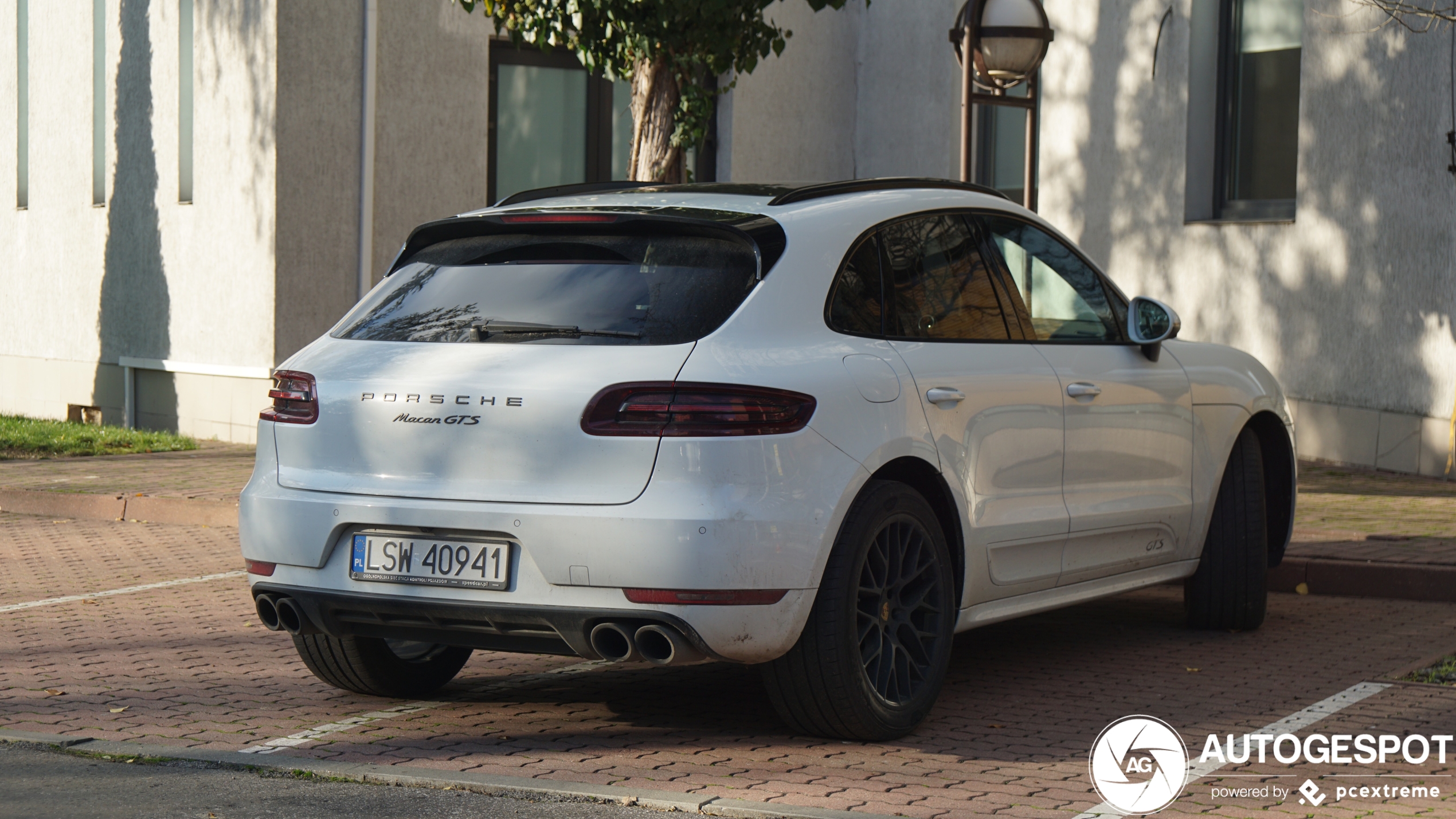 Porsche 95B Macan GTS