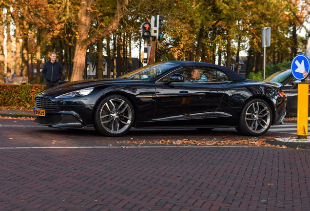 Aston Martin Vanquish S Volante 2017