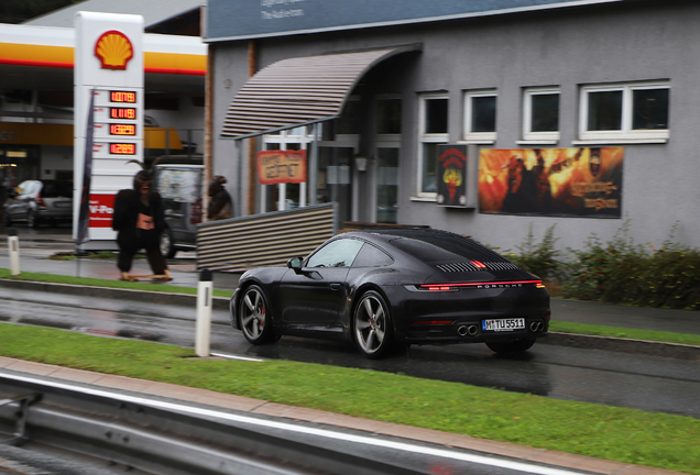 Porsche 992 Carrera 4S