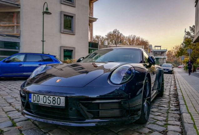 Porsche 992 Carrera 4S