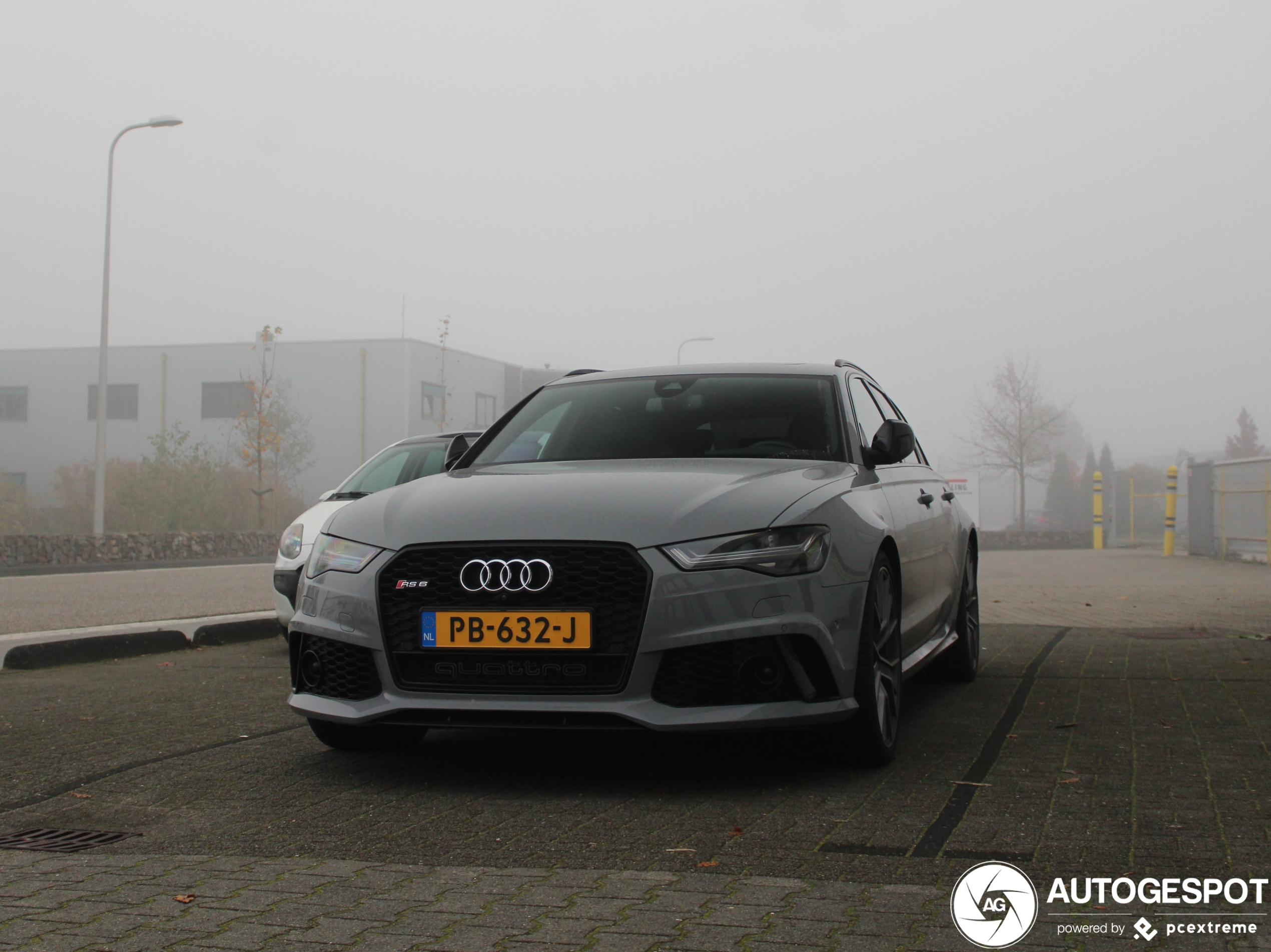 Audi RS6 Avant C7 2015