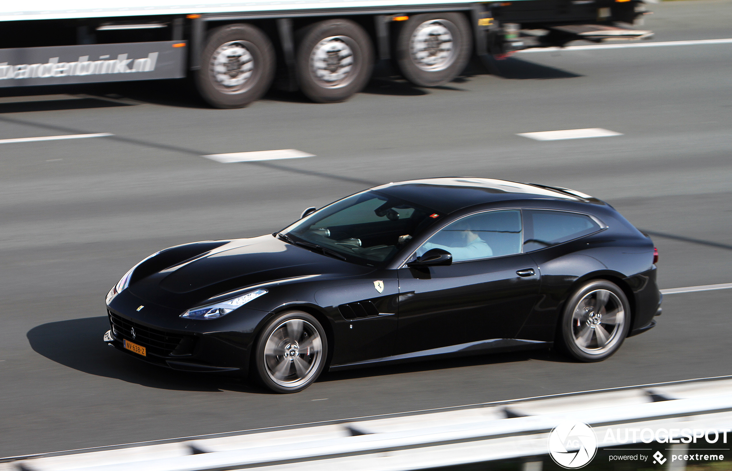 Ferrari GTC4Lusso