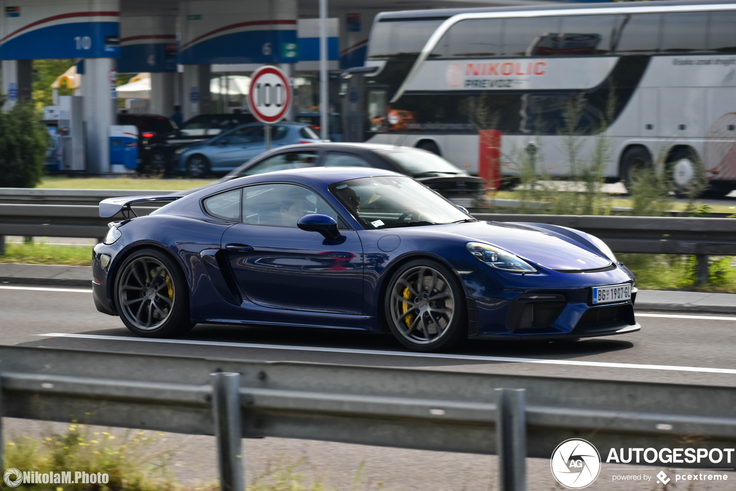 Porsche 718 Cayman GT4