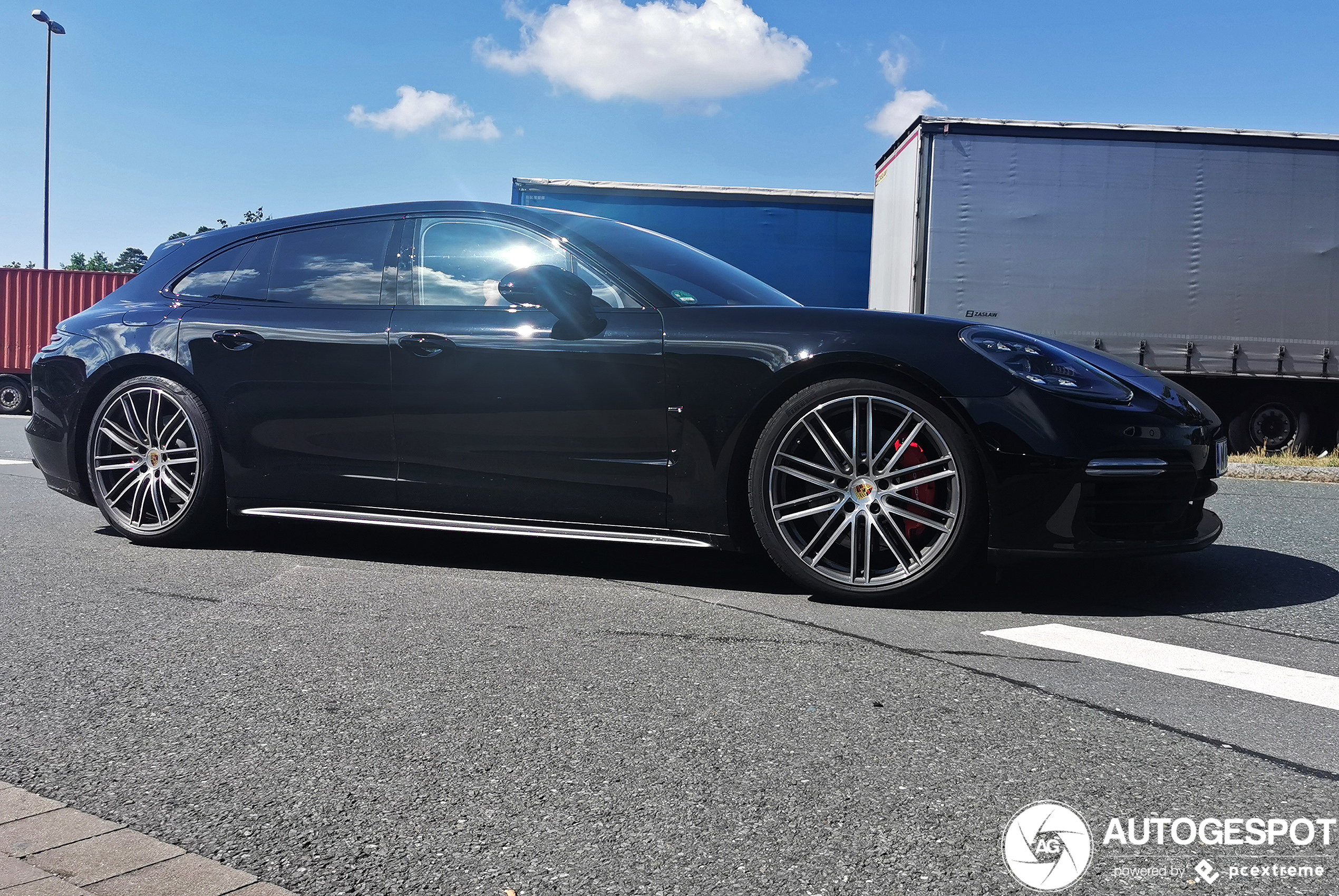 Porsche 971 Panamera Turbo Sport Turismo