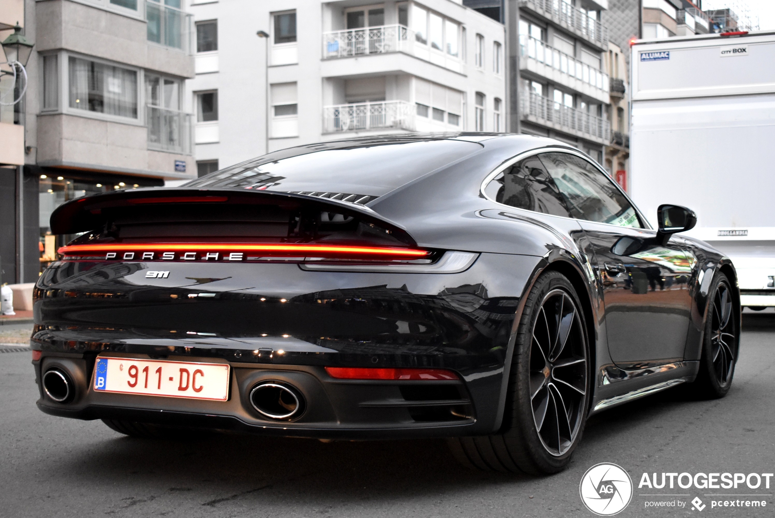 Porsche 992 Carrera 4S Belgian Legend Edition