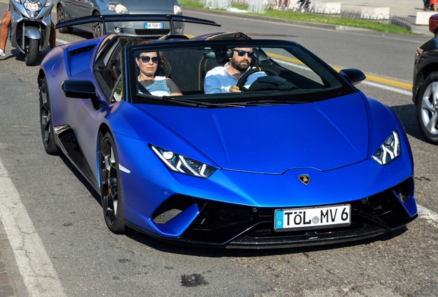 Lamborghini Huracán LP640-4 Performante Spyder