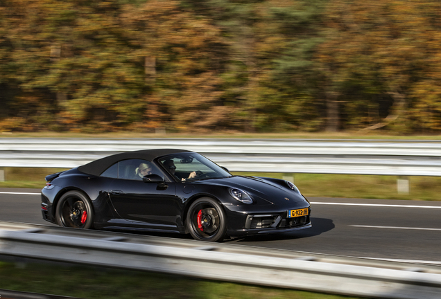 Porsche 992 Carrera 4S Cabriolet