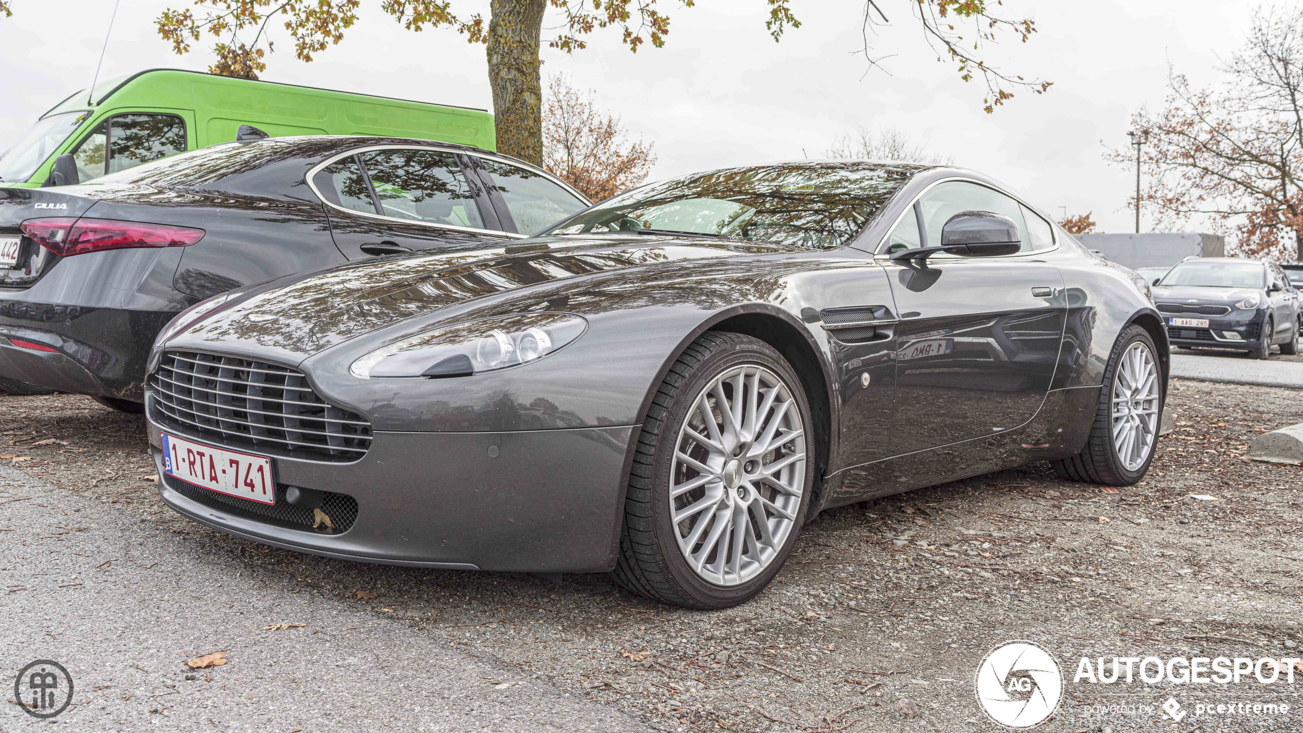 Aston Martin V8 Vantage