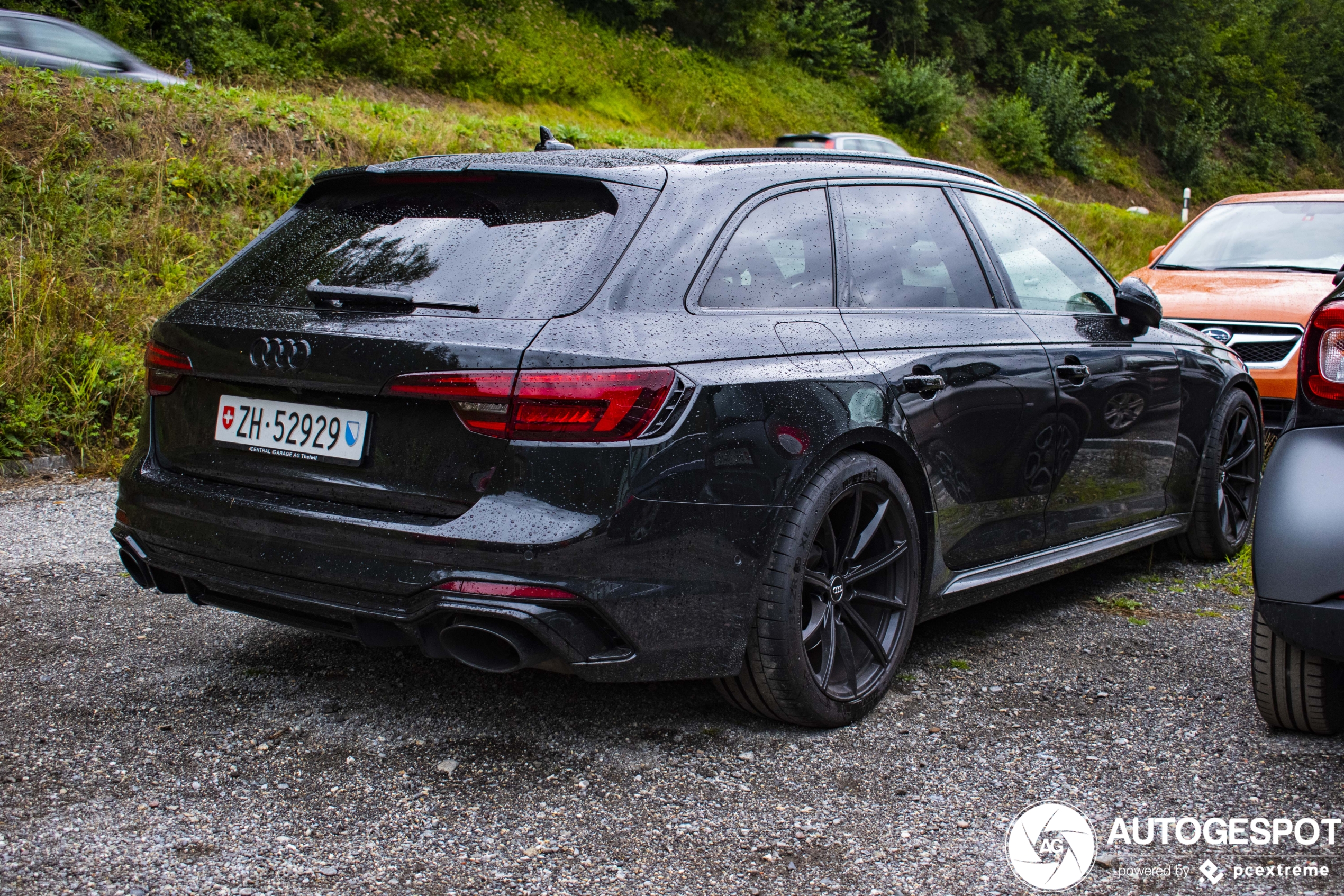 Audi RS4 Avant B9