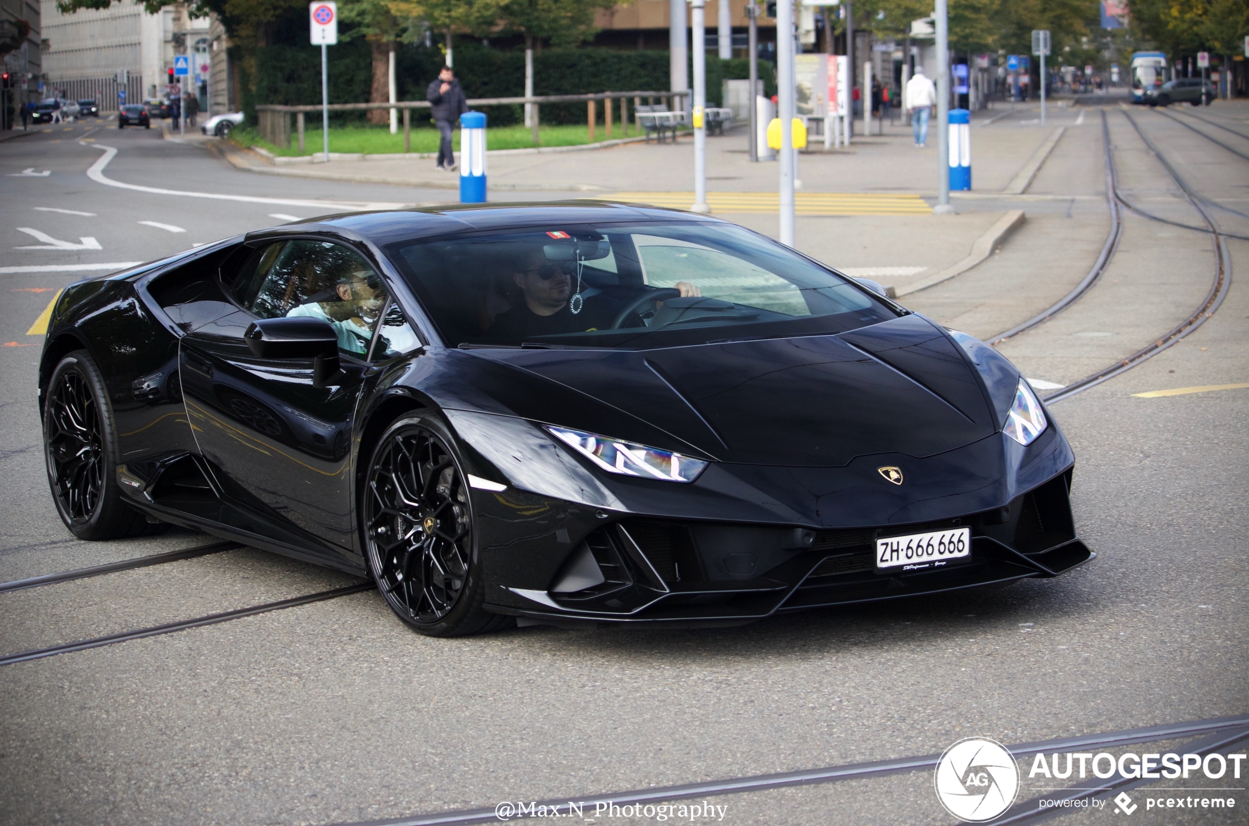 Lamborghini Huracán LP640-4 EVO