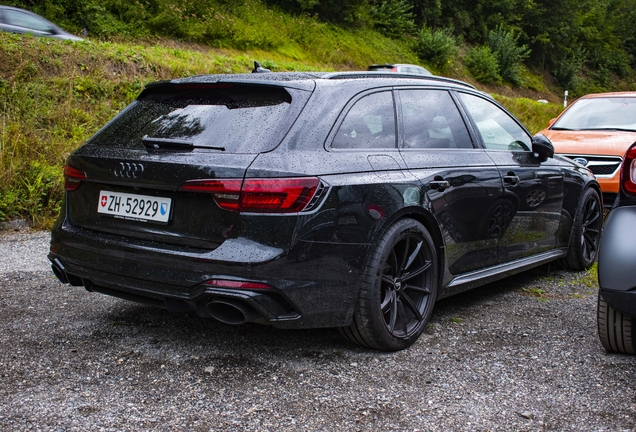 Audi RS4 Avant B9