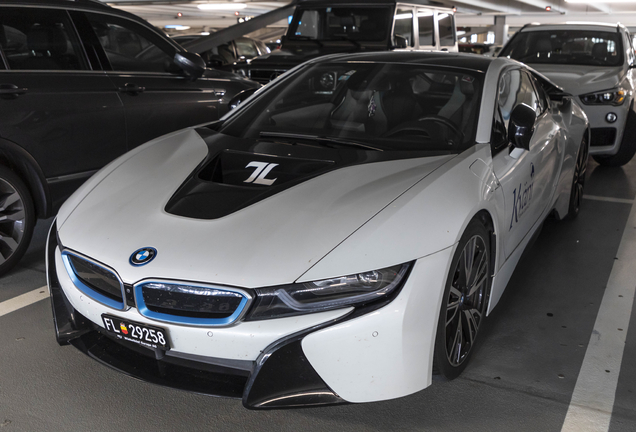 BMW i8