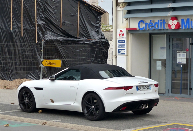 Jaguar F-TYPE S Convertible