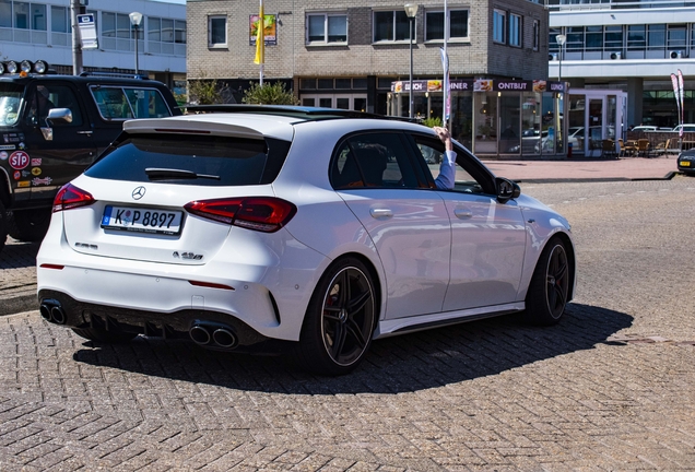 Mercedes-AMG A 45 S W177