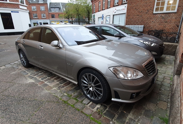 Mercedes-Benz S 63 AMG W221