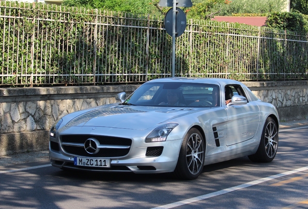 Mercedes-Benz SLS AMG