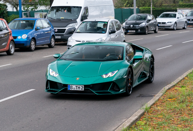 Lamborghini Huracán LP640-4 EVO