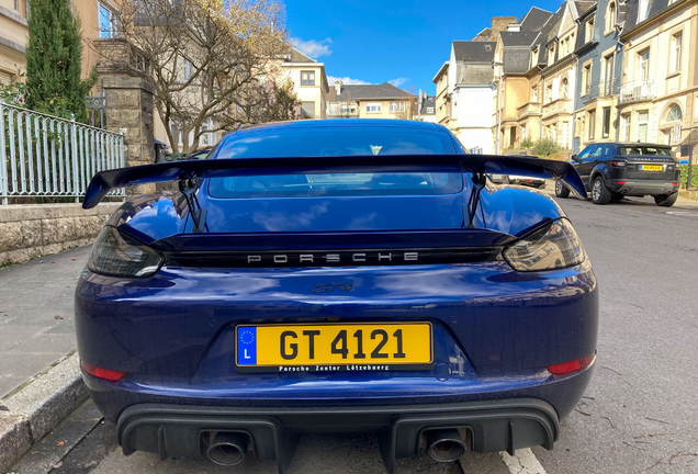 Porsche 718 Cayman GT4