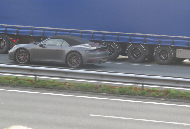 Porsche 992 Carrera 4S Cabriolet