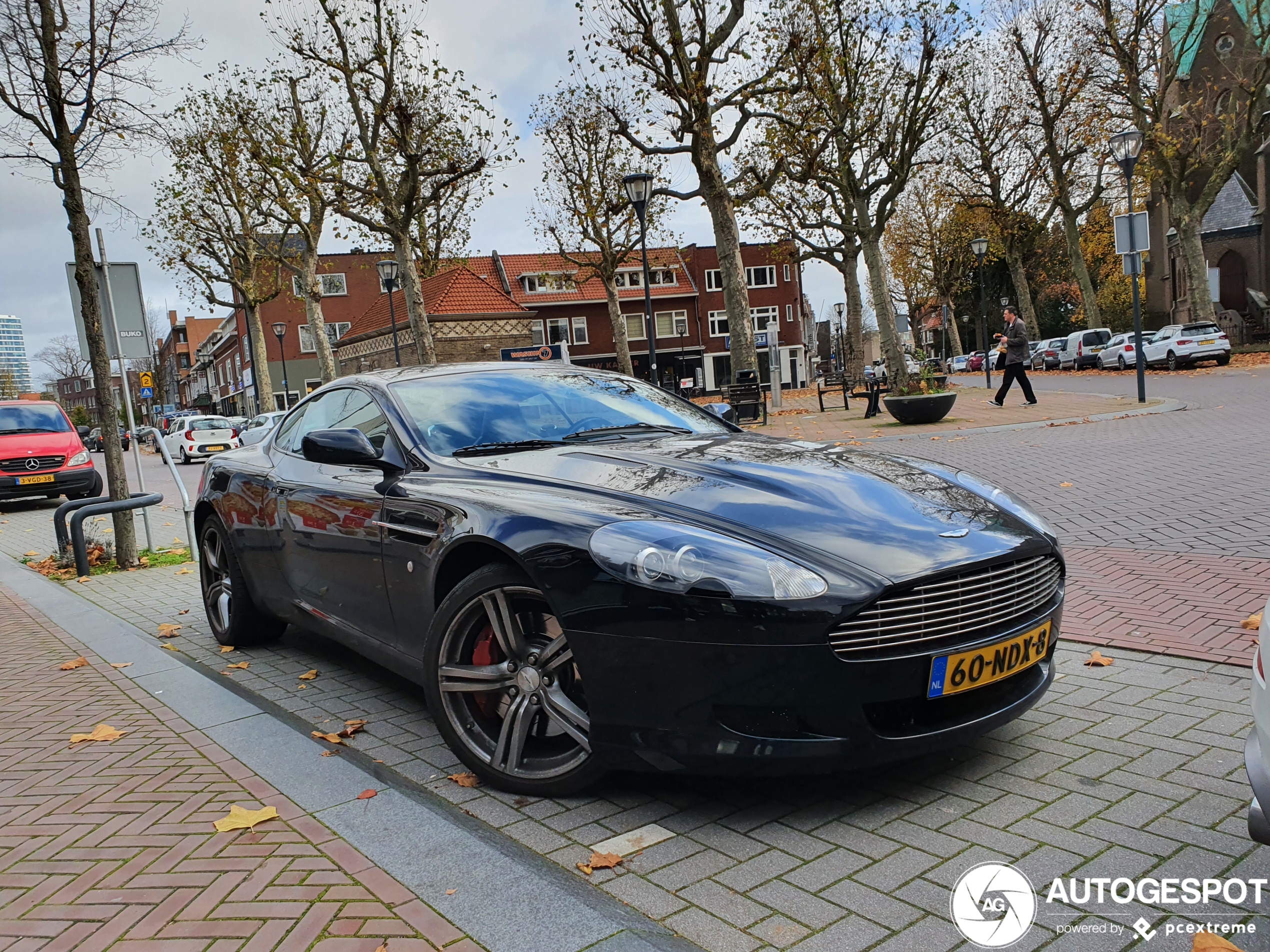 Aston Martin DB9