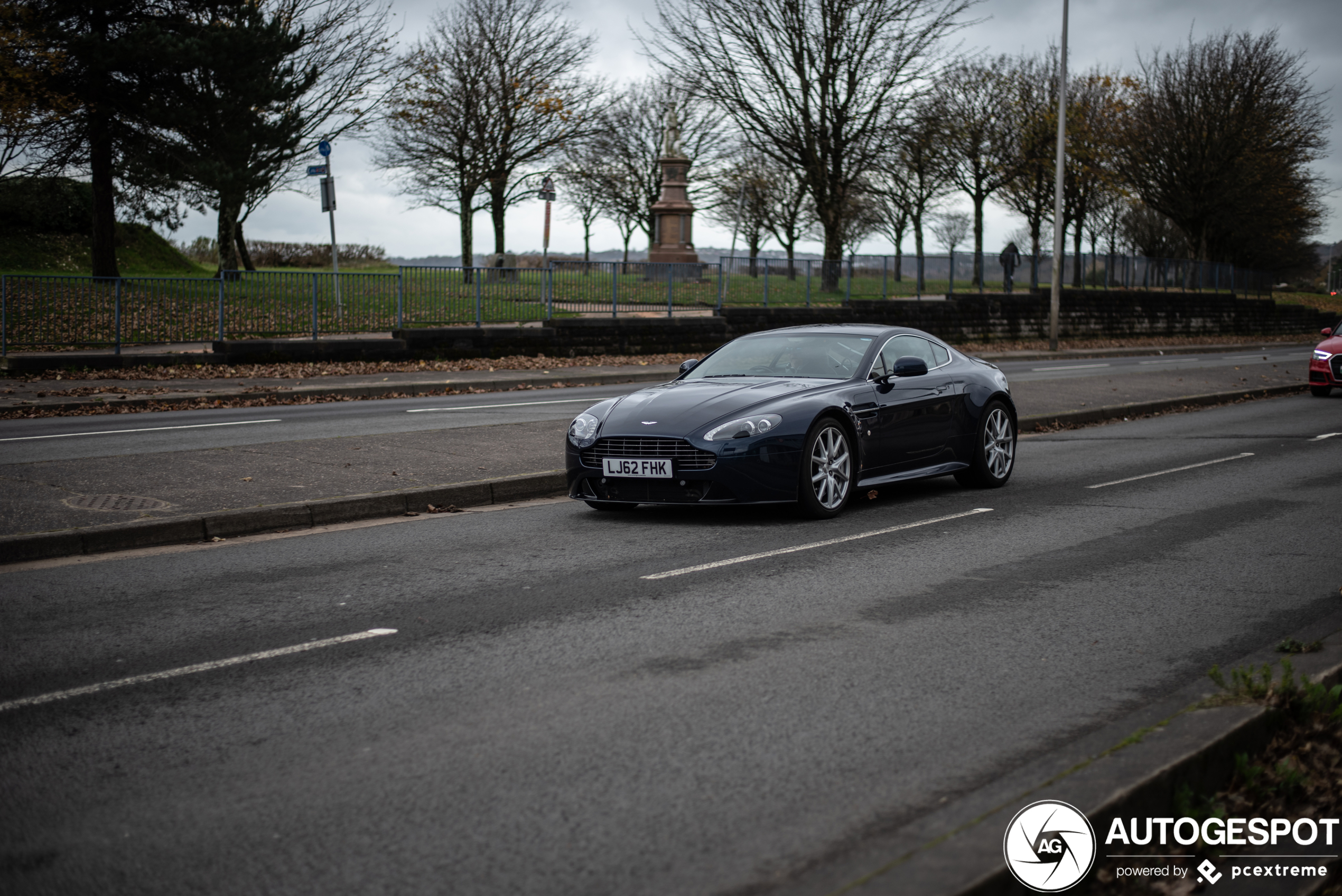 Aston Martin V8 Vantage S