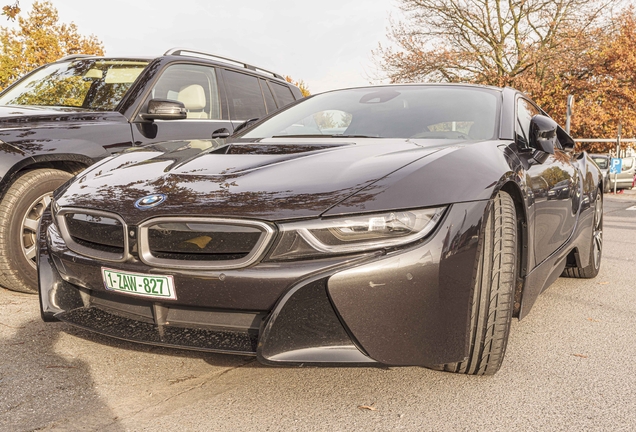 BMW i8