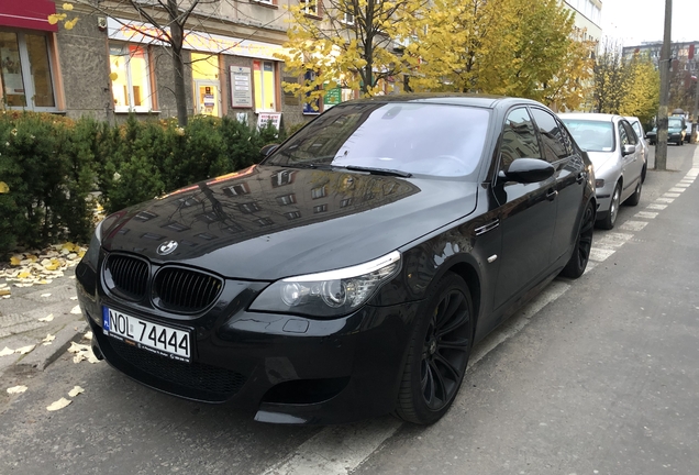 BMW M5 E60 2007