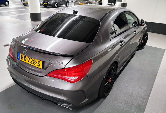 Mercedes-Benz CLA 45 AMG Edition 1 C117