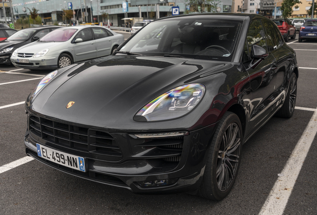 Porsche 95B Macan GTS