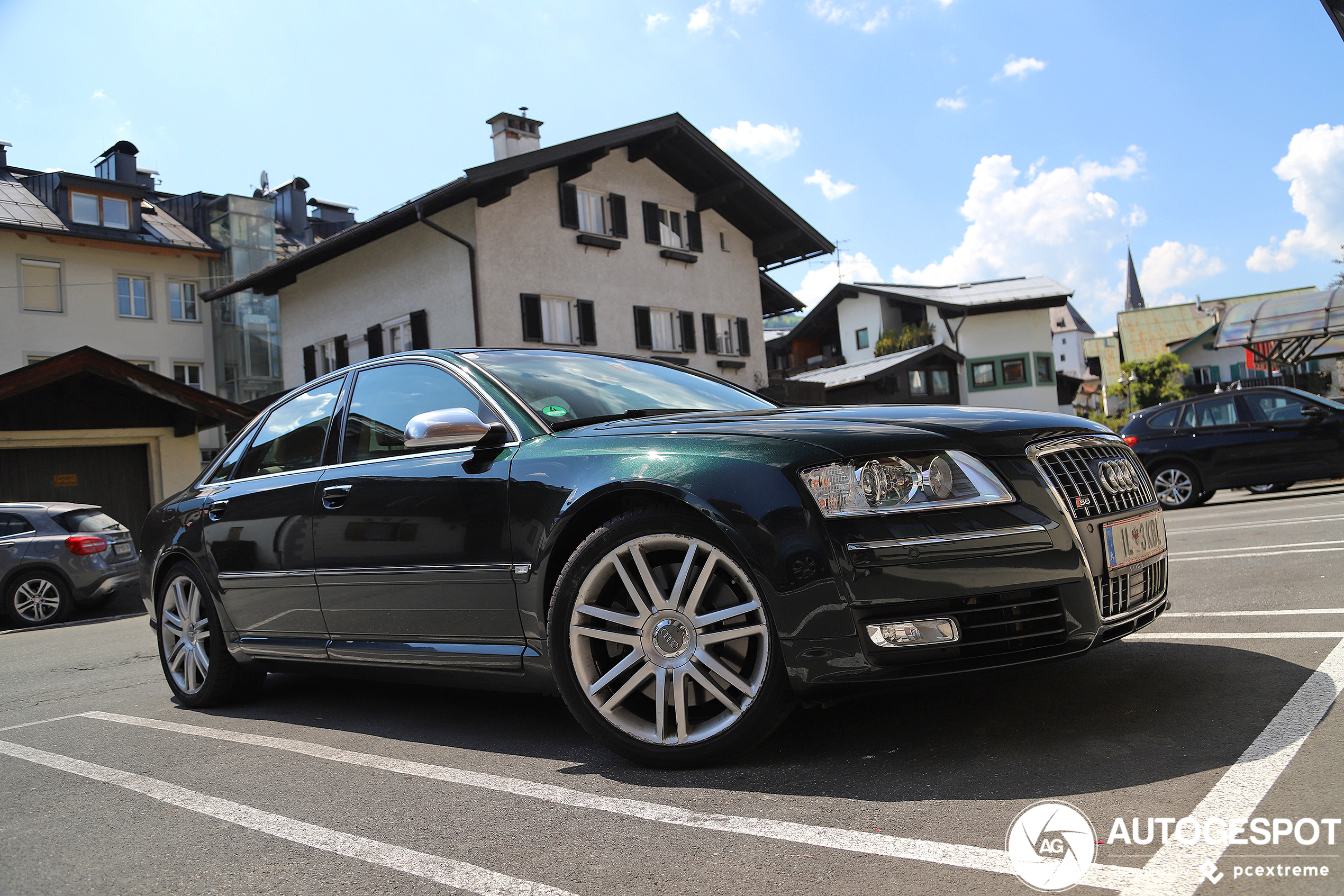 Audi S8 D3