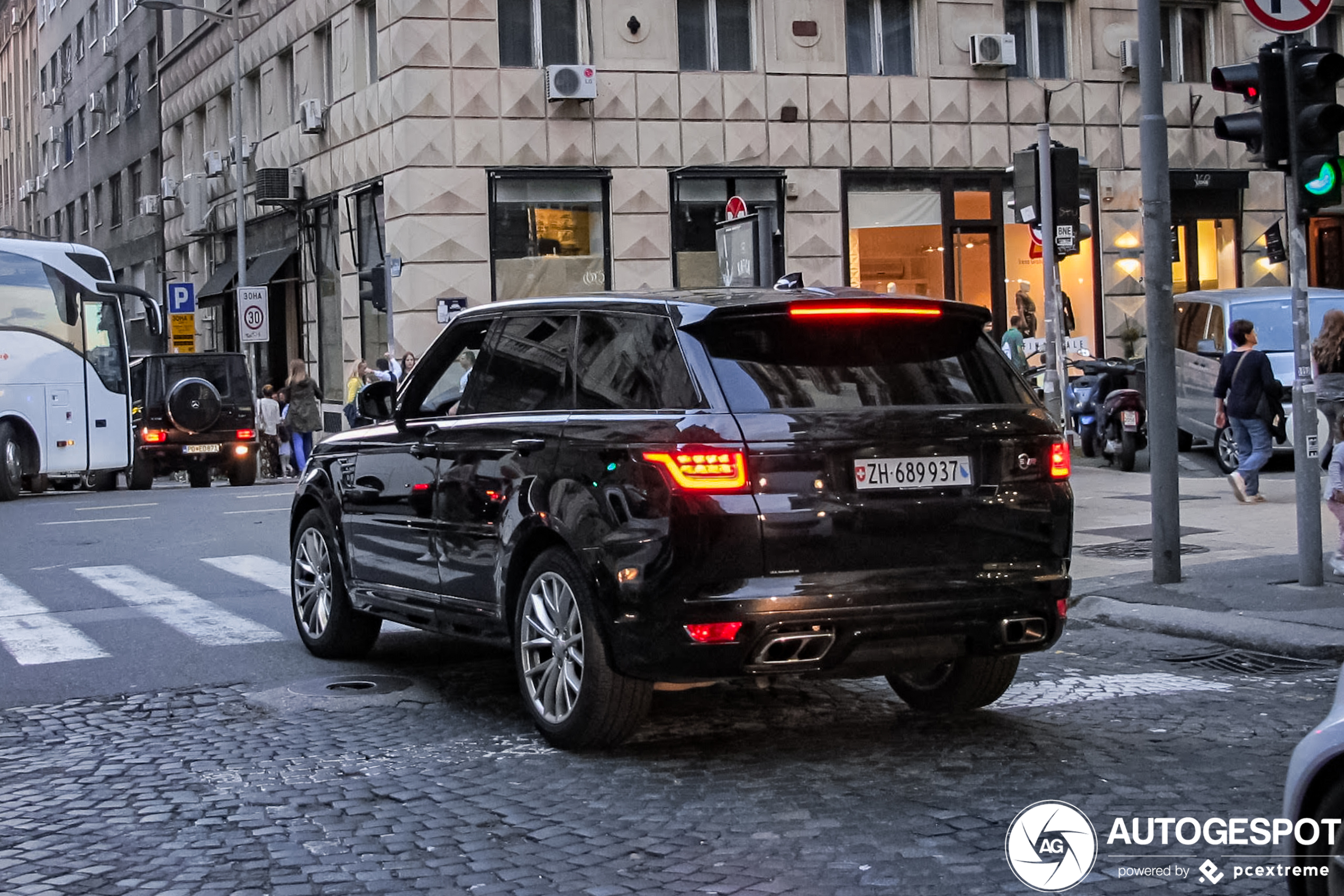 Land Rover Range Rover Sport SVR 2018