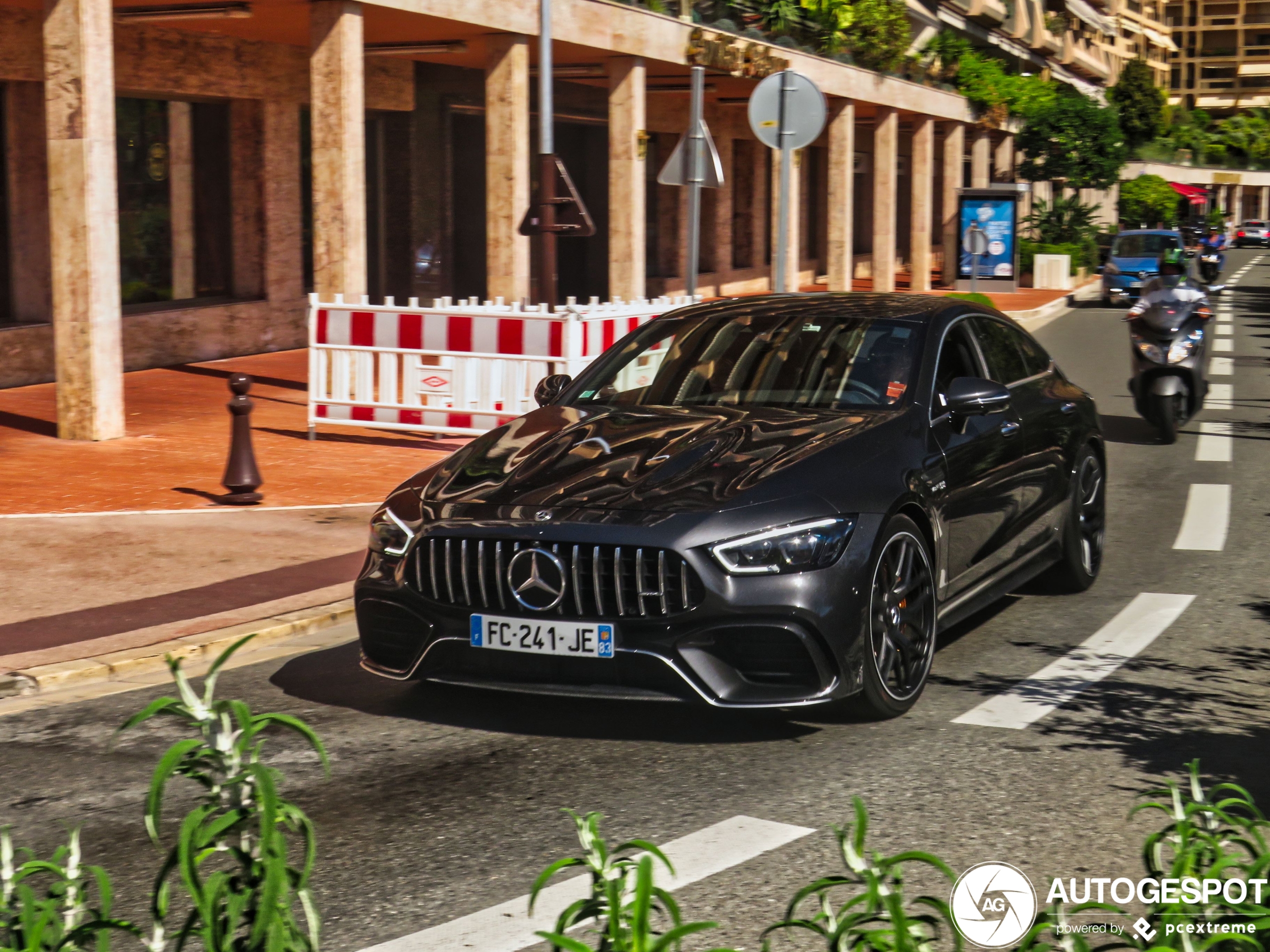 Mercedes-AMG GT 63 S X290