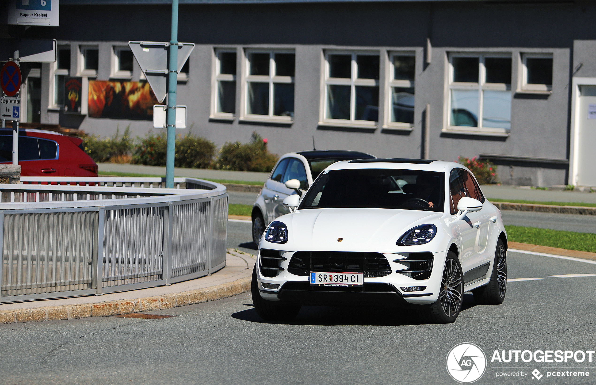 Porsche 95B Macan Turbo